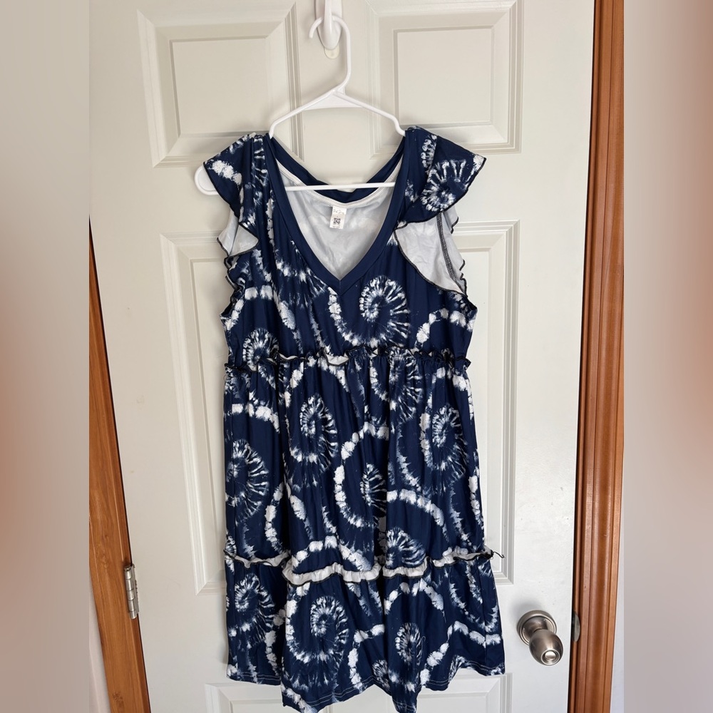Navy and white tie-dye swirl flutter sleeve V-neck tiered dress
